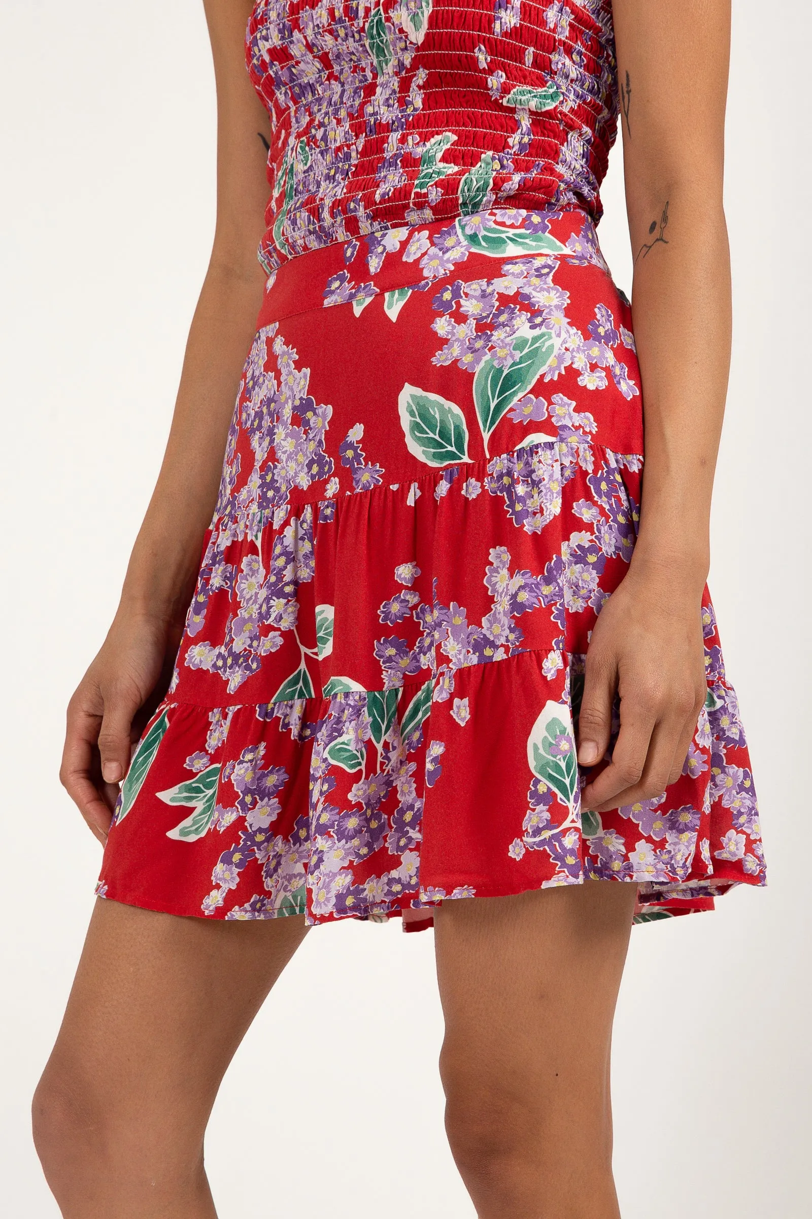 Isle Floral Tiered Mini Skirt Red